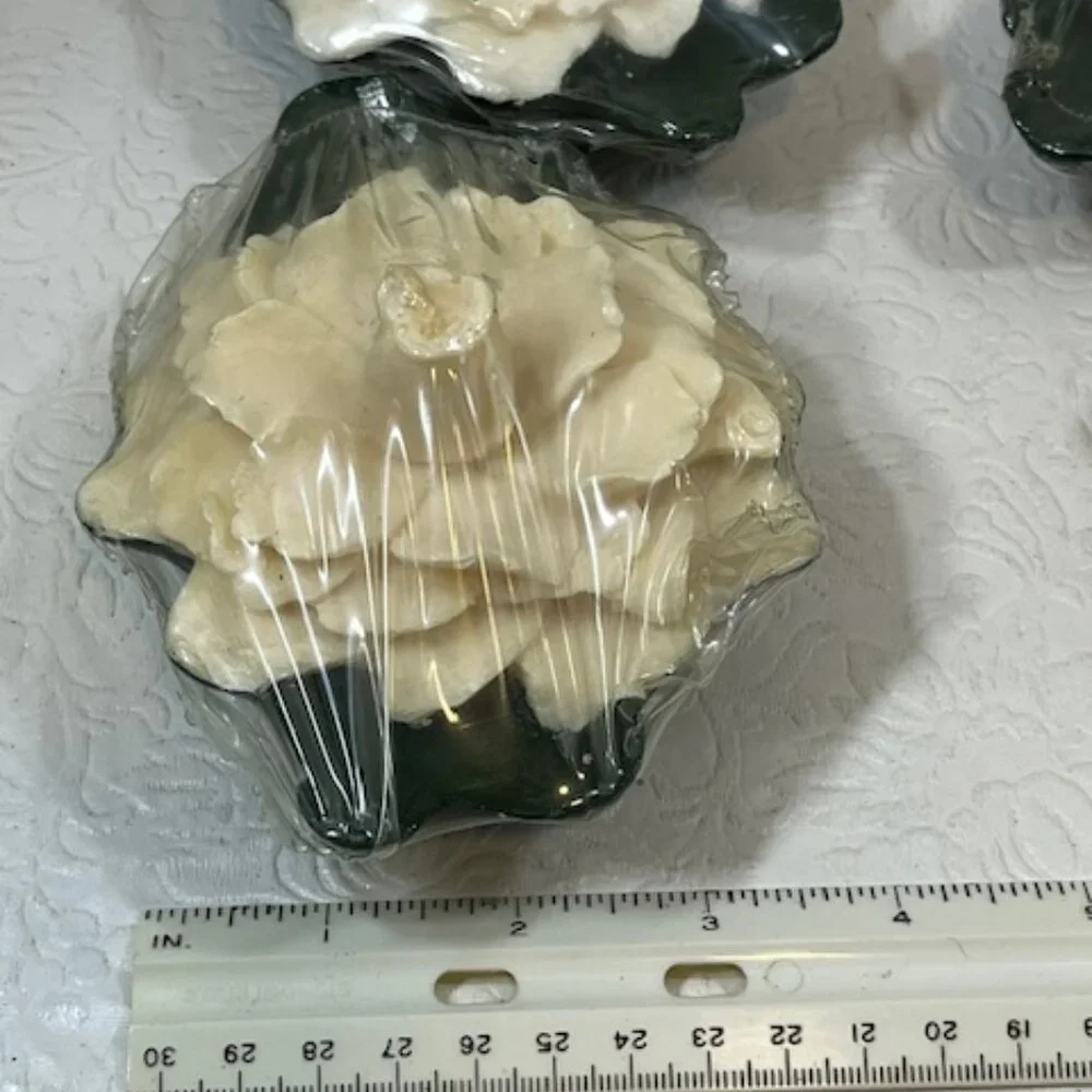 VTG 4 White Magnolia Floating Floral Candles Michael Coffindaffer 5.5